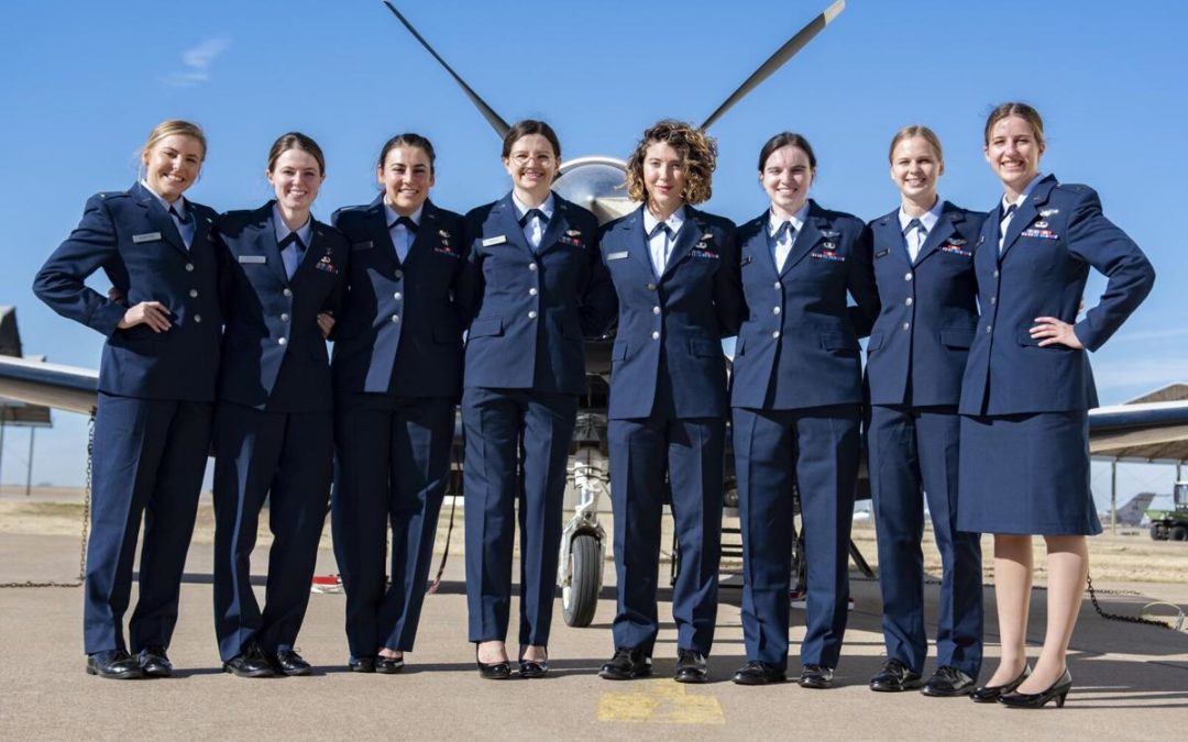 Vance class sets record with 8 female pilots